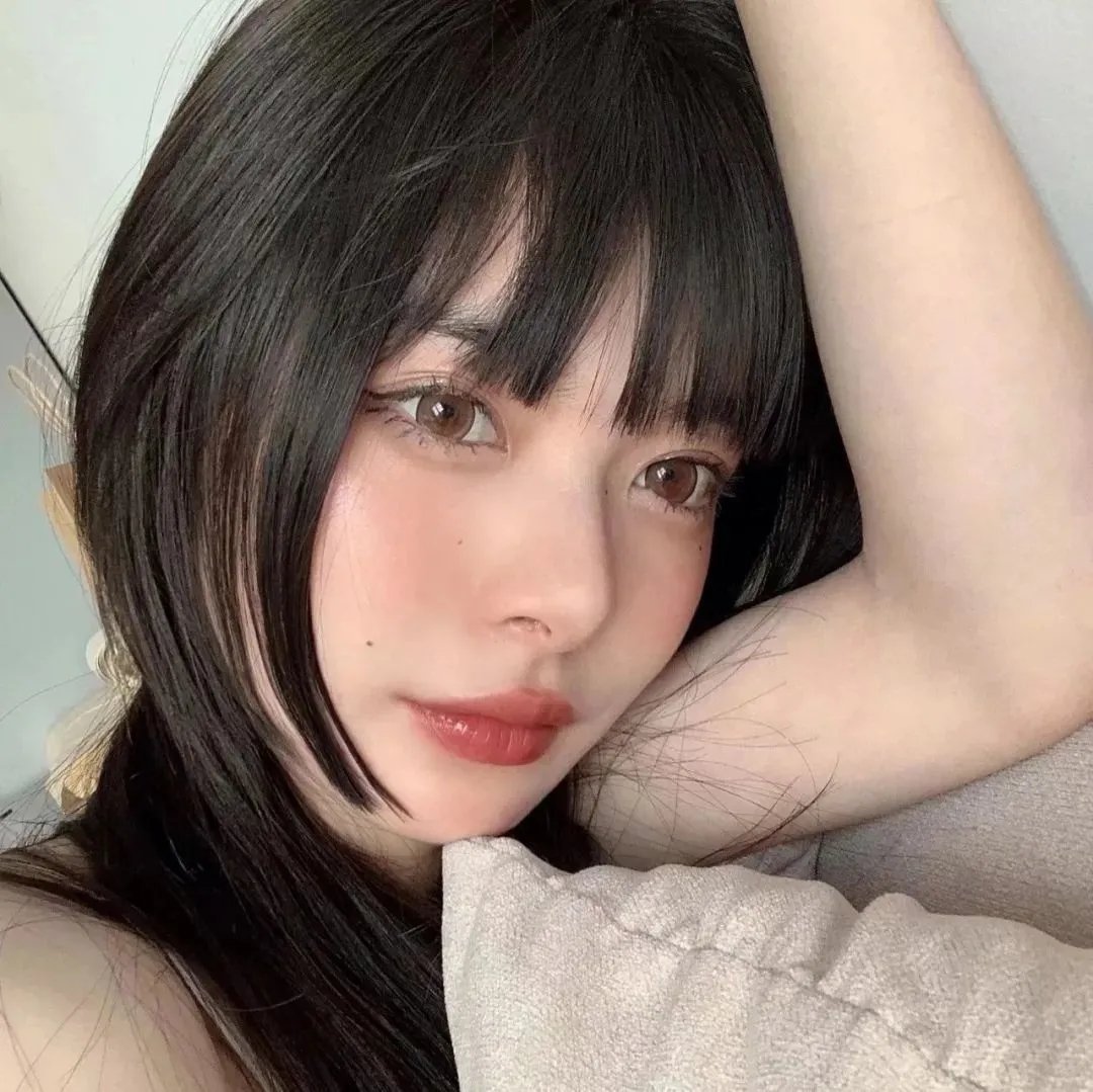 暗红